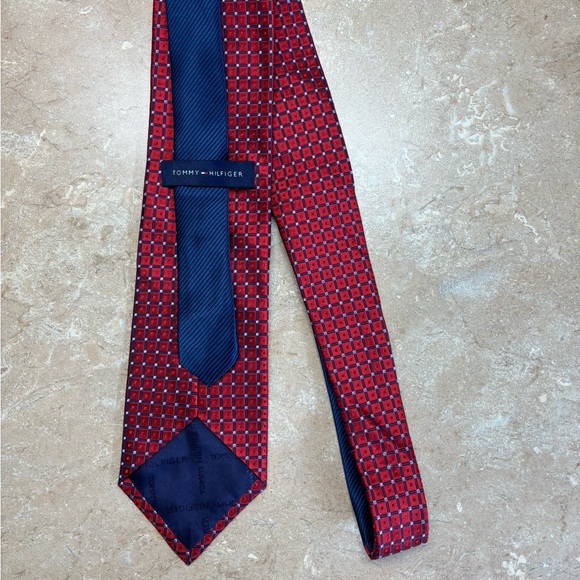 Tommy Hilfiger Tie - Picture 2 of 2